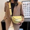 Korean Version of Fashion Small Bag Women's 2025 Autumn New Popular Retro Versatile Messenger Bag One Shoulder Underarm Saddle Bag