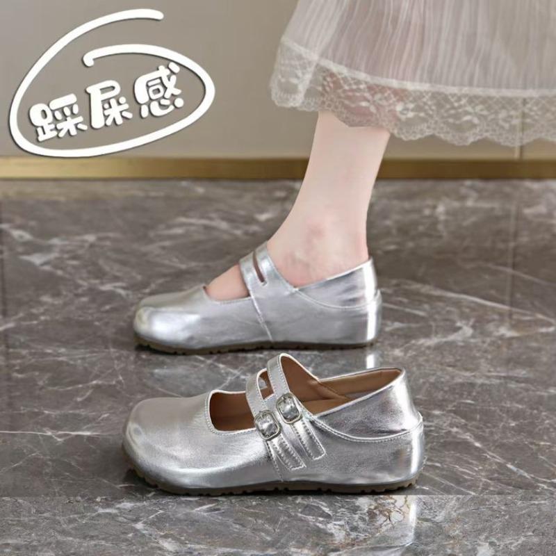Retro height-increasing women's small leather shoes autumn new round head shallow mouth two wear super soft Doudou single shoes