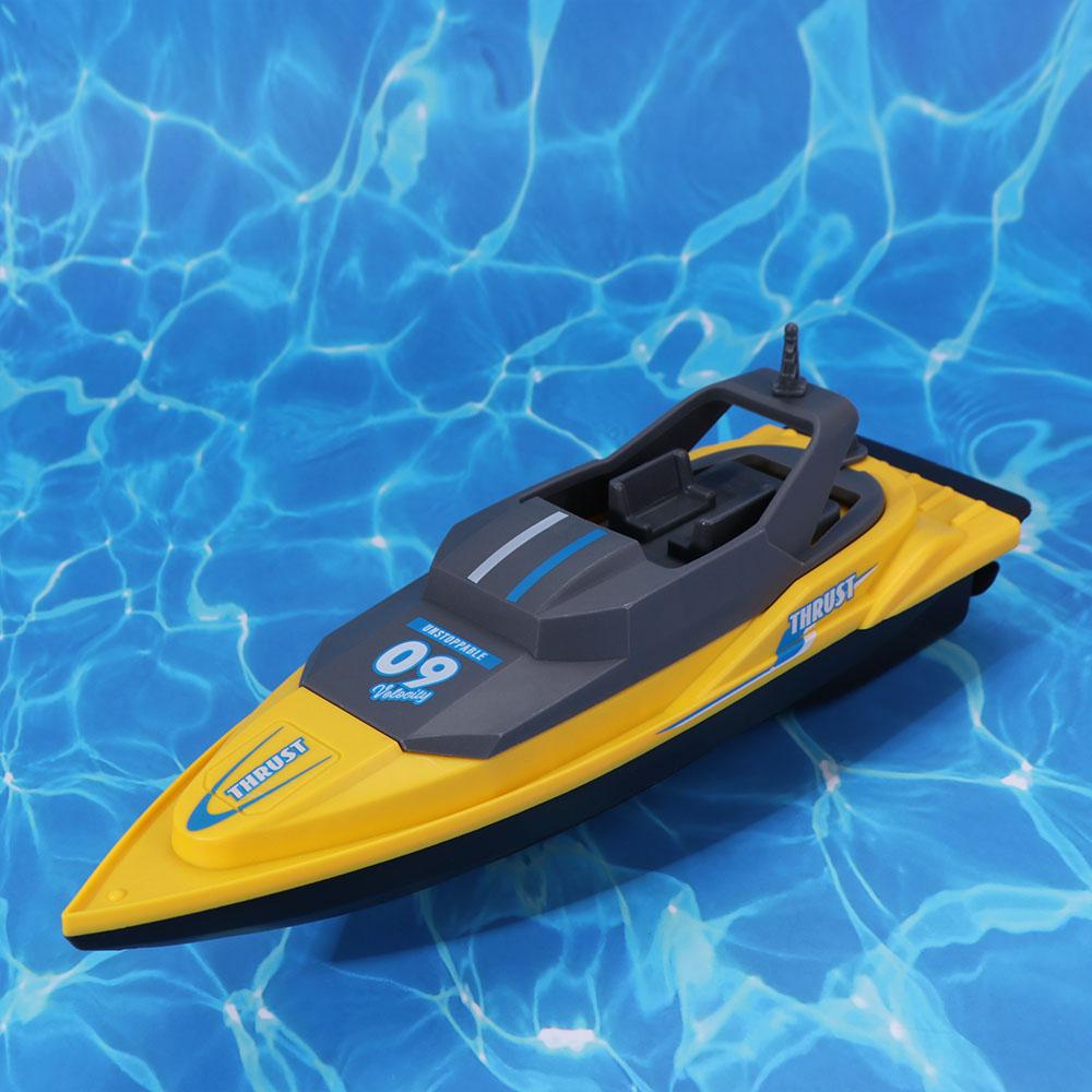 High-Speed Electric Speedboat Dual Motor Water Toy Remote Control Remote Control Boat For Kids