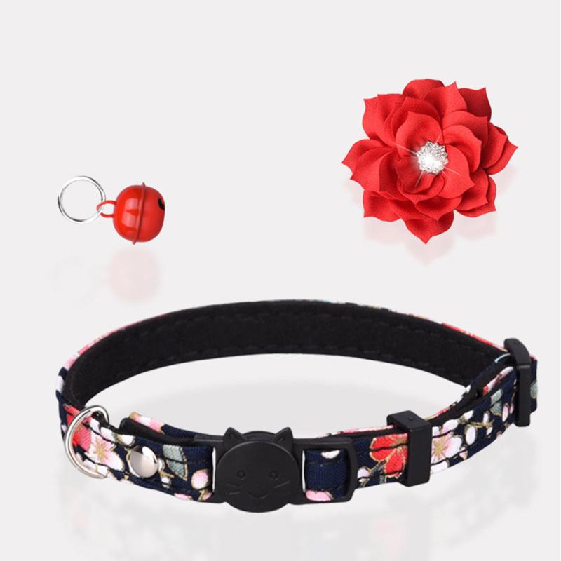 Pet Collar Rhinestone Flower Anti-suffocation Safety Buckle With Bell Pet Collar For Cat