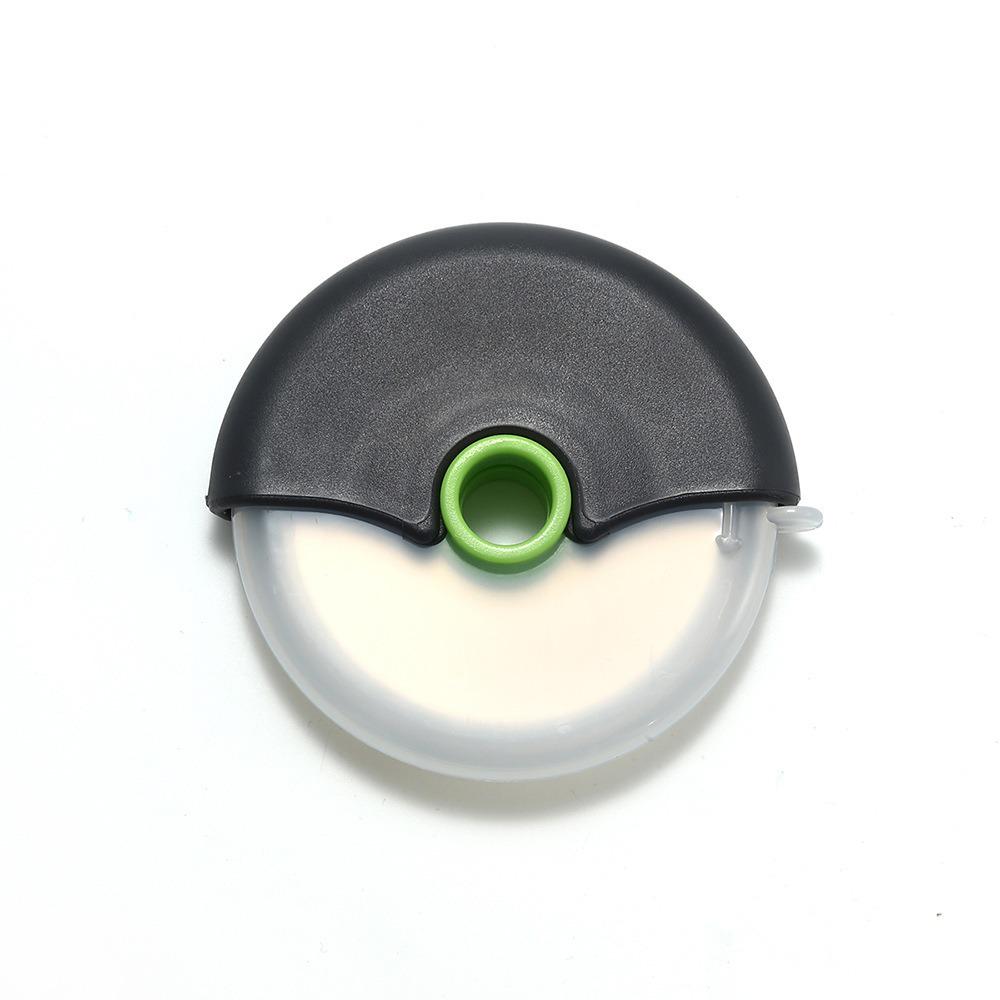 Stainless Steel Pizza Cutter with Protective Cover - Round Roller Kitchen Tool