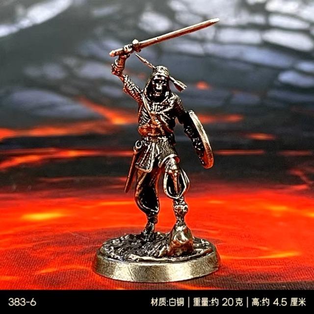 

White Brass Miniature Desktop Decor Vintage Metal Sculpture Decor Metal War Chess Hell Lord Hero Painted Figurine Model Set