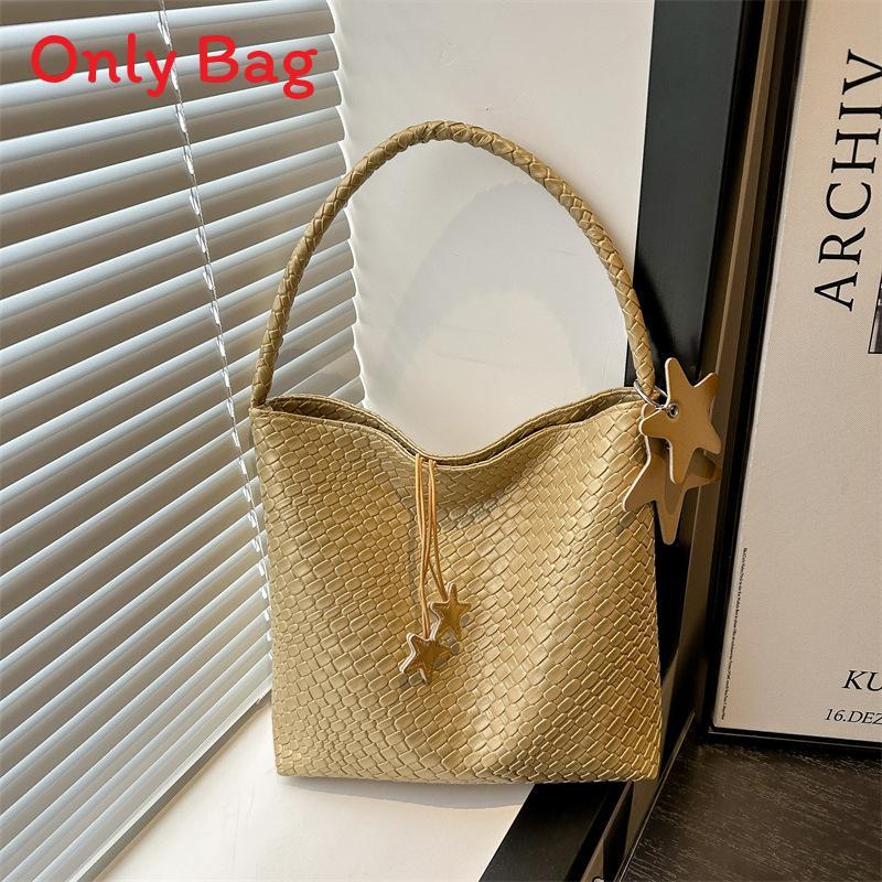Street Style Woven Tote Bag For Women With Large Capacity And Magnetic Closure
