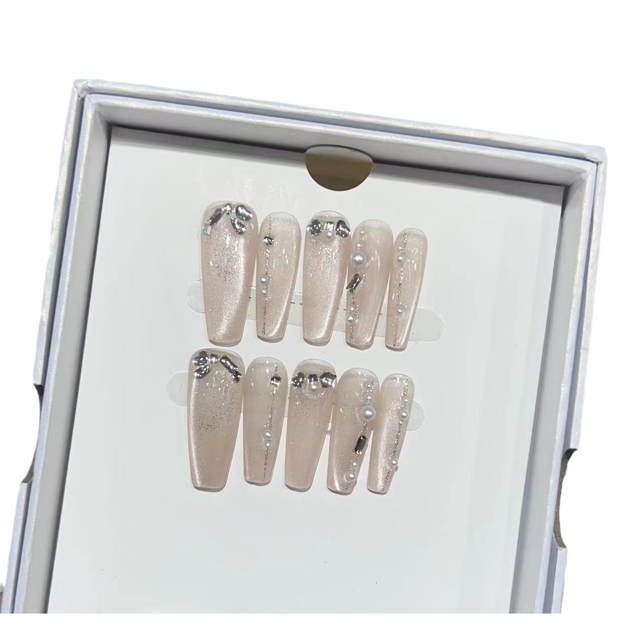 

Плетеный вручную Армор Ледяной нюдовый цвет Легкая роскошь Кошачий глаз Нейл-арт Мелкий сверкающий бриллиант Накладной ноготь патч Съемный патч для ногтей Large L