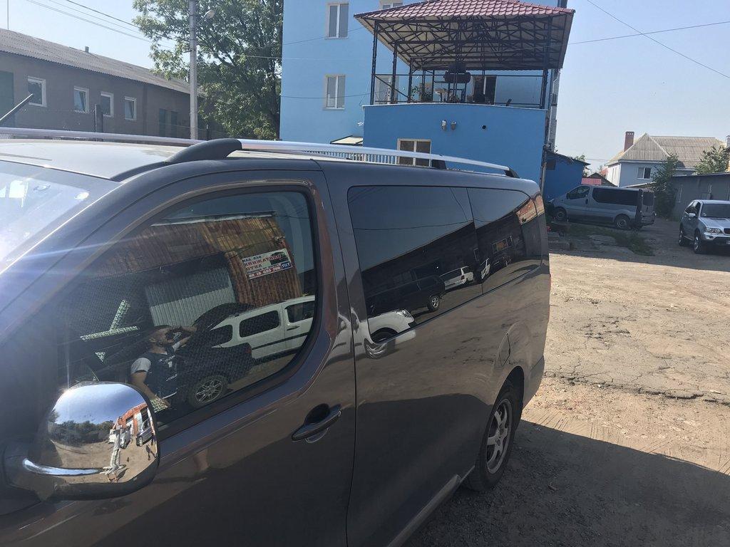 Рейлинги Хром Длинная база, пластиковая ножка для Peugeot Traveller 2017- гг