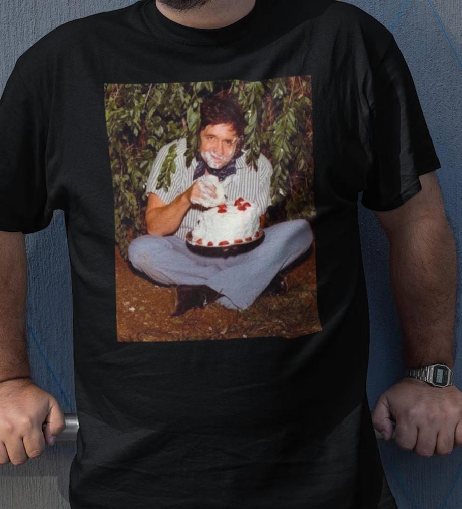 Johnny Cash Shirt Johnny Cash Eating Cake T shirt All Size S-4XL Cotton Unisex T-Shirt L