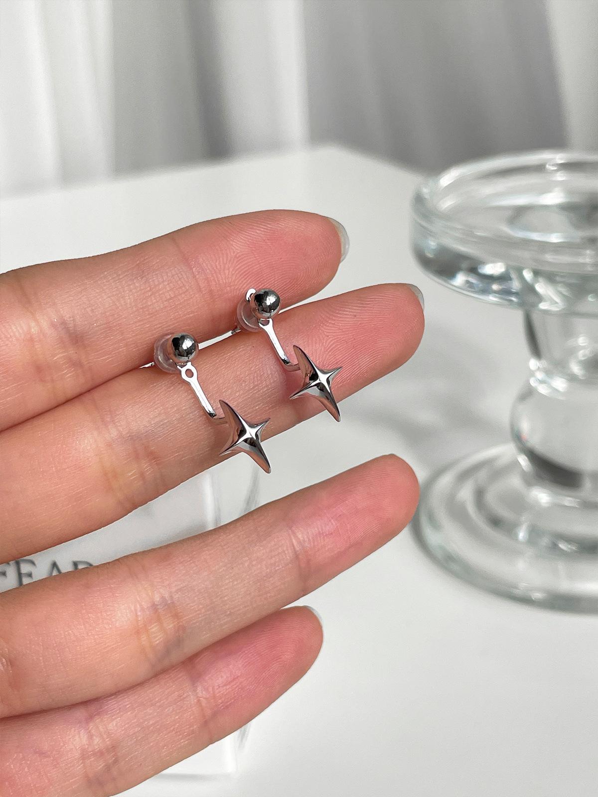 

Серьги-гвоздики в форме четырехугольной звезды из серебра 925 пробы для женщин, изысканные и уникальные серьги с подвесным дизайном, новые серьги класса люкс. 925 silver needle
