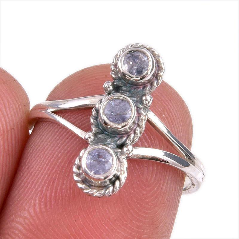

Natural Tanzanite Gemstone 925 Solid Sterling Silver Jewelry Ring Size 6 d1q03