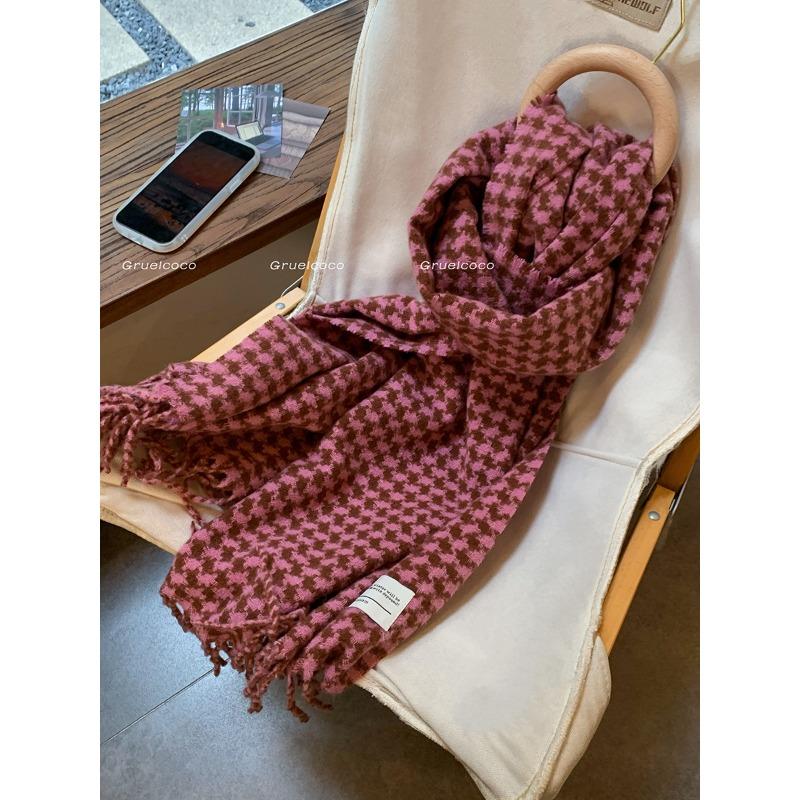 Autumn and winter contrasting color plaid scarf women's winter soft cotton comfortable warm student knitted fringed long shawl scarf tide