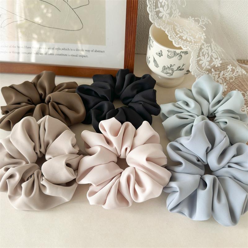 Sweet and Simple Texture Fabric Satin Large Braided Hairband, Large Size, High-end Style Hair Accessory Hair String, New Design