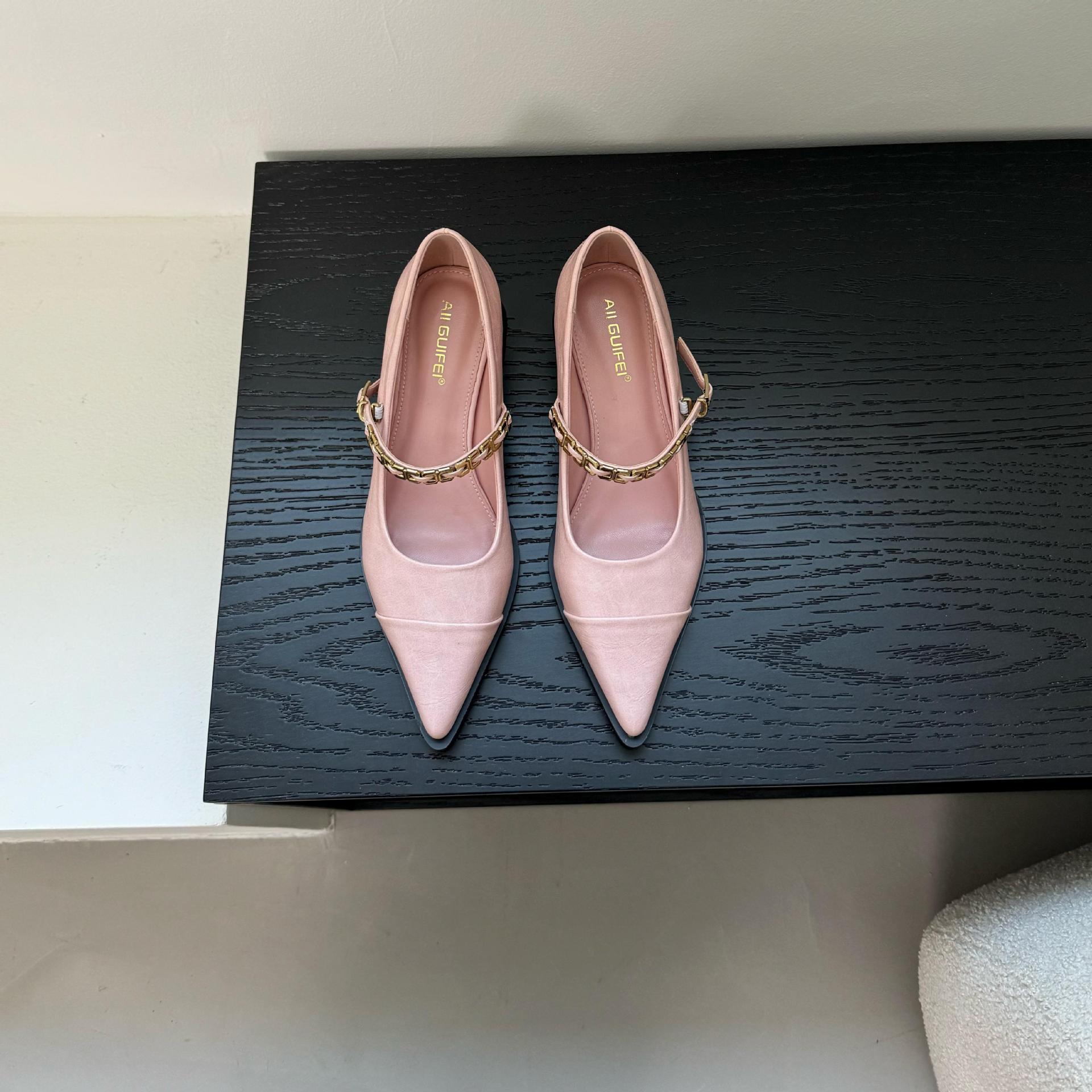 

Medium heel shoes thick not tired feet French retro single shoes women s 2025 spring new shallow mouth casual women s shoes soft sole 40 розовый