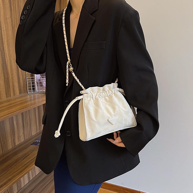 Stylish 2024 Summer New Arrival Women's Single Shoulder Bucket Bag In Chic Colors