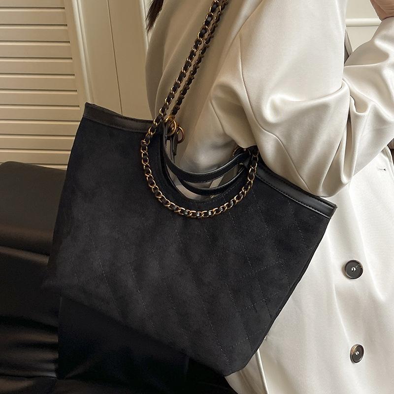 Tote Bag, Laid-back Style, Large-capacity Hand-held Women's Bag, Fashionable Chain Single-shoulder Bag