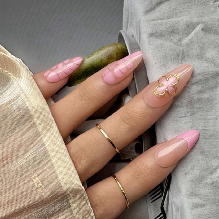 24 Pieces Almond Shape False Nail Medium Length Stick On Nail With Delicate 3D Floral Patterns Nail Art Decoration