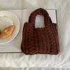 Borsa a Mano in Filato di Lana per Donna Borsa a Spalla in Maglia