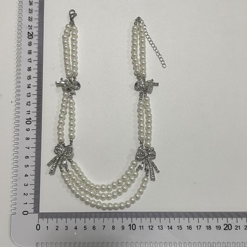 Elegant Pearl Necklace And Earring Set With Butterfly Knot Retro French Style Multi-Layer Chain Collarbone Necklace