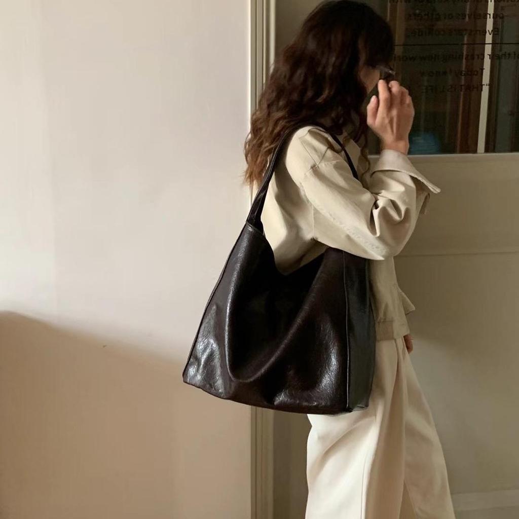 Große Tasche, Damen-Sommertasche, lässig, schlicht, Schultertasche, Einkaufstasche aus weichem Leder, vielseitig, ideal für Pendler