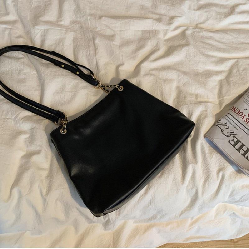 Høy følelse feminin messenger bag svart tote stor kapasitet mote online kjendis mote kjede ny