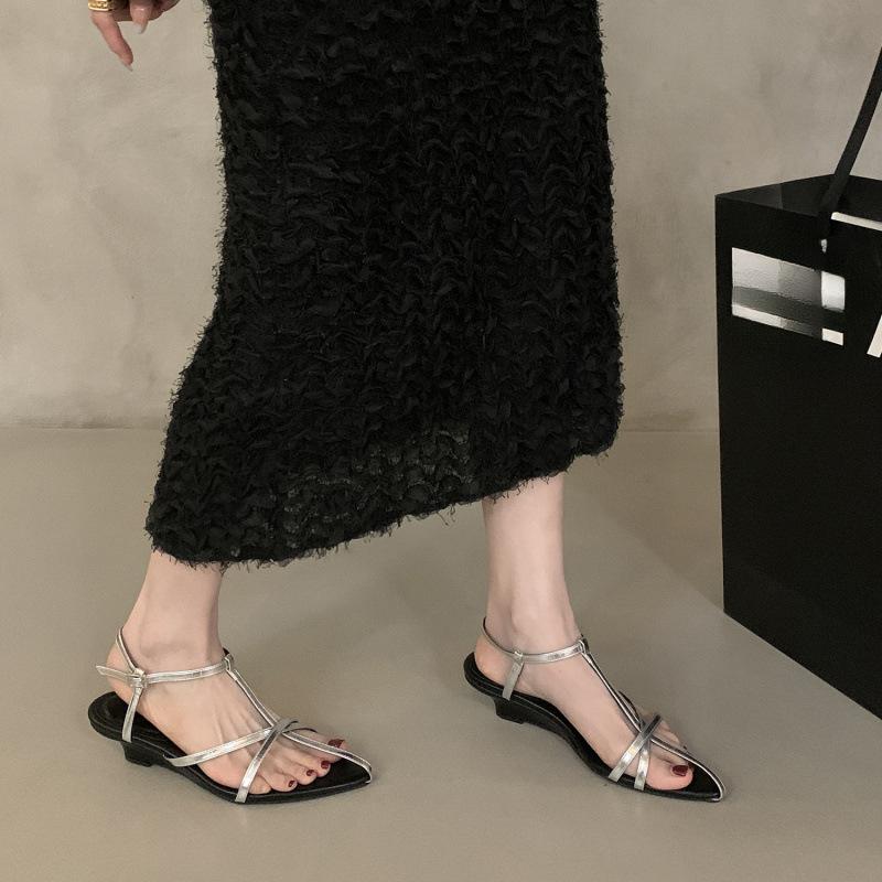 French retro cross strap Roman sandals women's outer wear 2025 summer new with skirt wedges pointed sandals