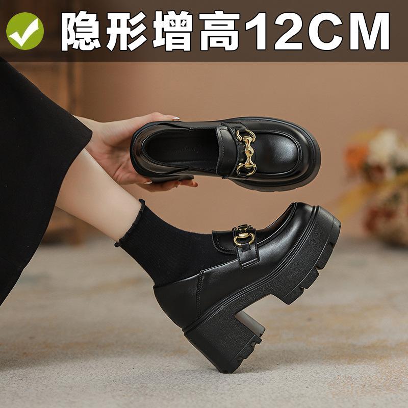 

12 см маленький человек увеличение внутренней высоты маленький размер 32 металлическая пряжка толстая подошва один педаль белые маленькие кожаные туфли женские 32 чёрный