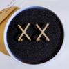 Frische Diamantbesetzte Buchstabe X Stecker-Ohrringe Trendige Einfache Temperamentvolle High-End-Ohrringe Leichte Luxus-Ohrringe