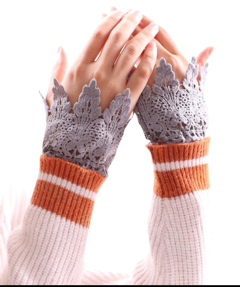 Women's Summer Lace Wrist Covers with Hollow-Out Sleeves for Tattoos and Scars