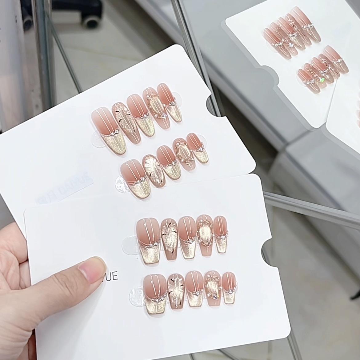 

Чисто ручная работа Фототерапия Носитель Фейерверки и Драгоценные камни Многоразовые Патчи для нейл-арта Снимаются Large L