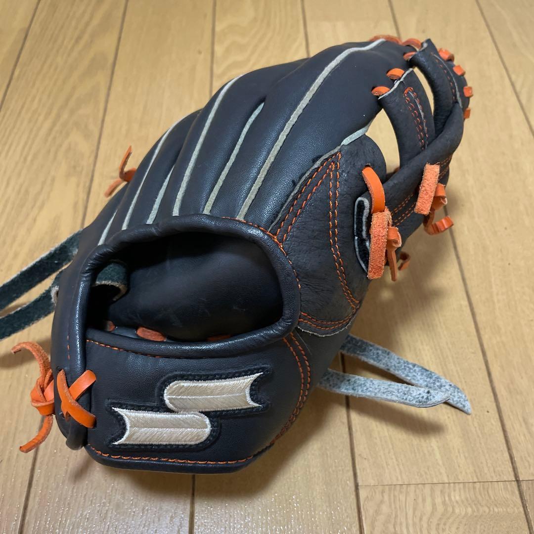 Used Elementary School SSK Softball Gloves Black Orange