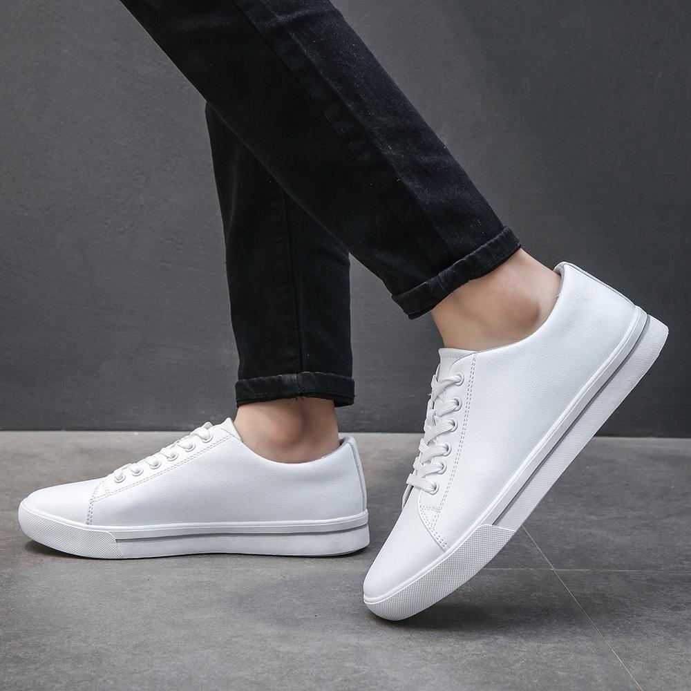 Men Casual PU Leather Flat Designer Shoes High Quality Comfy Vulcanized Shoes Lightweight Outdoor Hiking And Running Sports Shoe