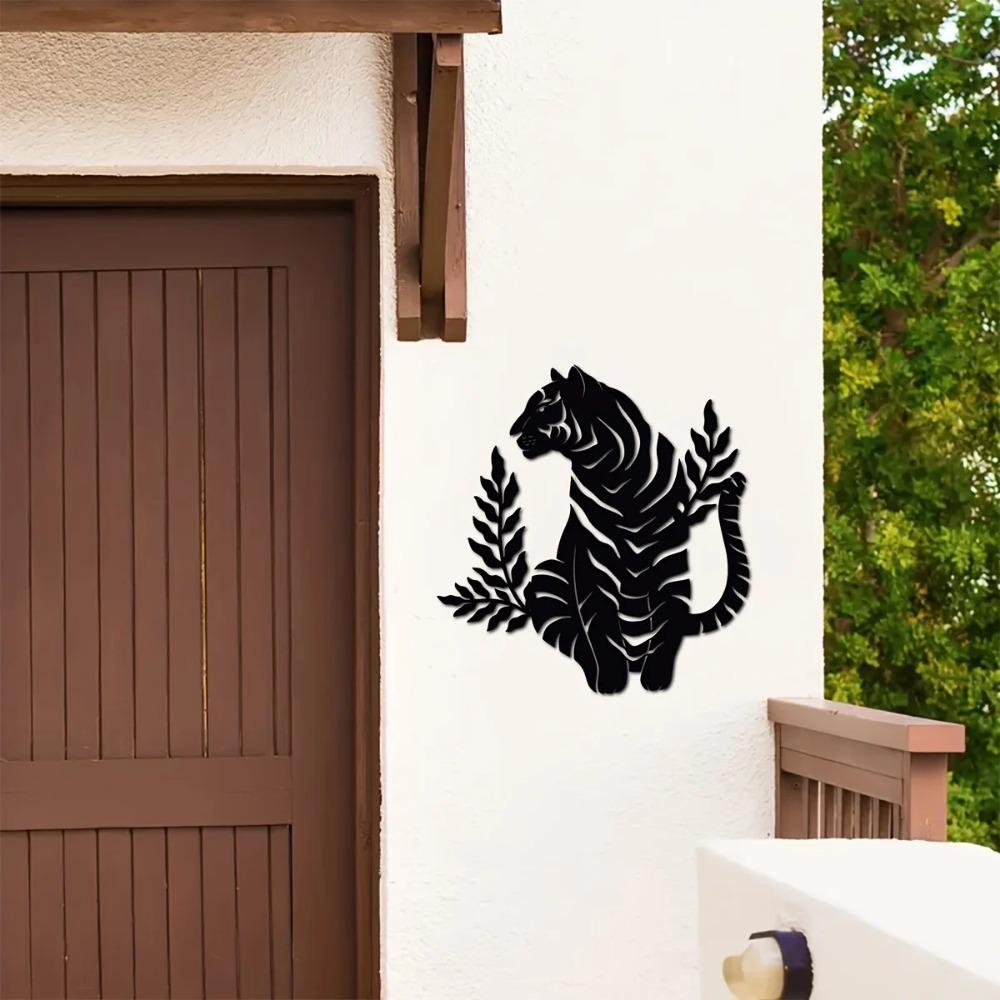 1pc Tiger Metal Wall Art Boho Wild Cat Decor Stylish Wildlife Art Elegant Metal Wall Decoration for a Unique Touch