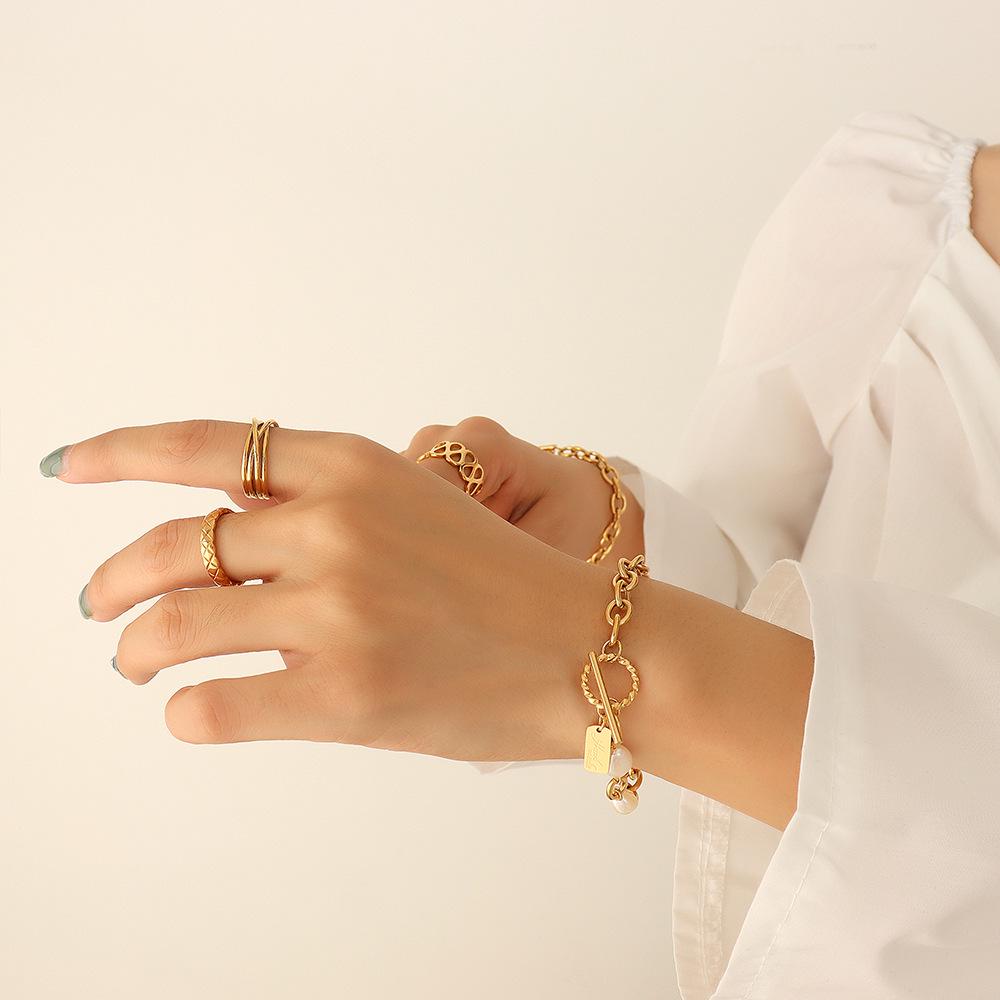 Europäisches & Amerikanisches OT Schnallen Geometrisches Quadratisches Plättchen Gold Armband mit Süßwasserperlen für Damen