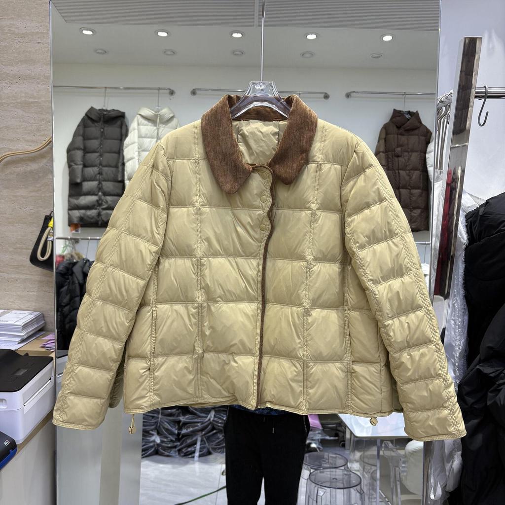 Women's Chic Lightweight Short Down Jacket - 2026 Winter Fashion, White Duck Down, Coco Style Lapel Design