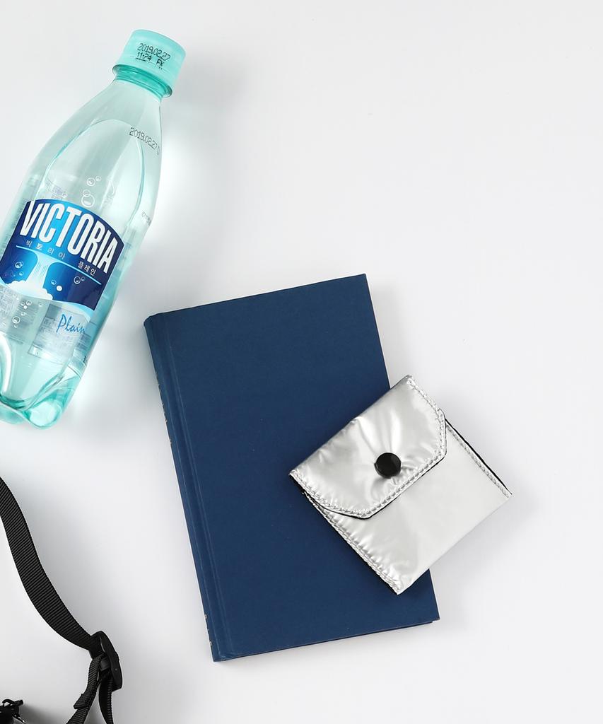 Yellowstone Airpods Pouch - Silver
