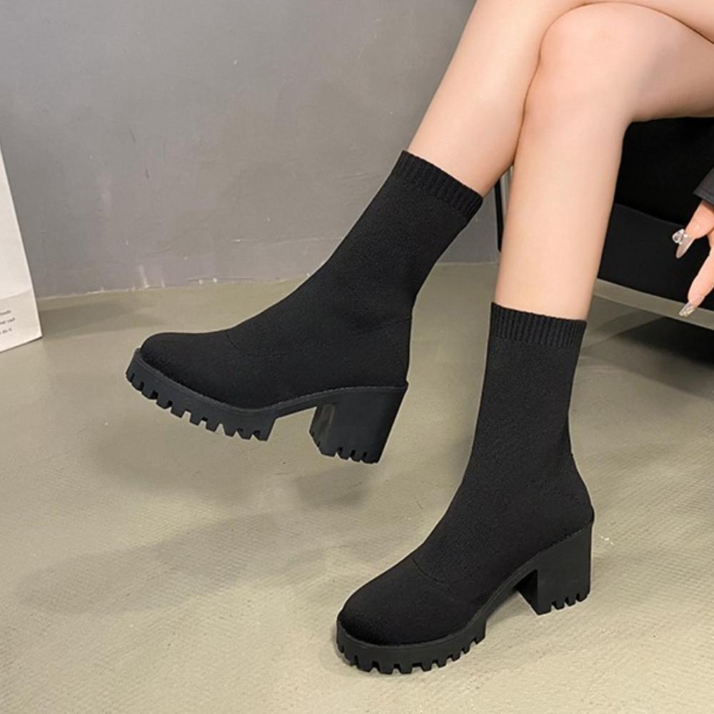 Spring And Autumn Short Boots Women'S Elastic Black Boots Fashion Round Toe Sexy Elegant Knitted Women'S Socks Boots