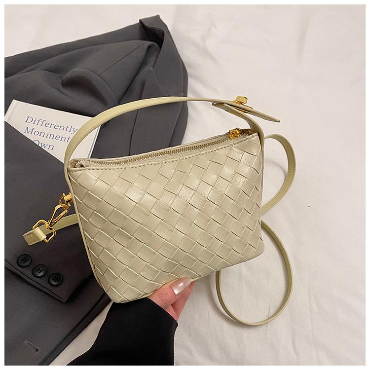 Fashion Design Handbag Women's 2025 Summer New Fashionable Woven Small Bag European and American Personality Shoulder Messenger Bag