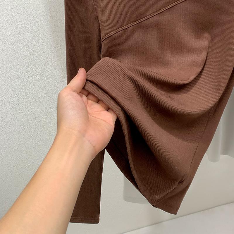 

Stand-up collar bottoming shirt women s 2025 autumn clothing new women s clothing design sense splicing elastic inner tight long-sleeved top 2XL темно-коричневого