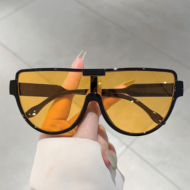 Fashion big frame one-piece Internet celebrity pilot women's sunglasses high-end trend street shot windproof sunglasses
