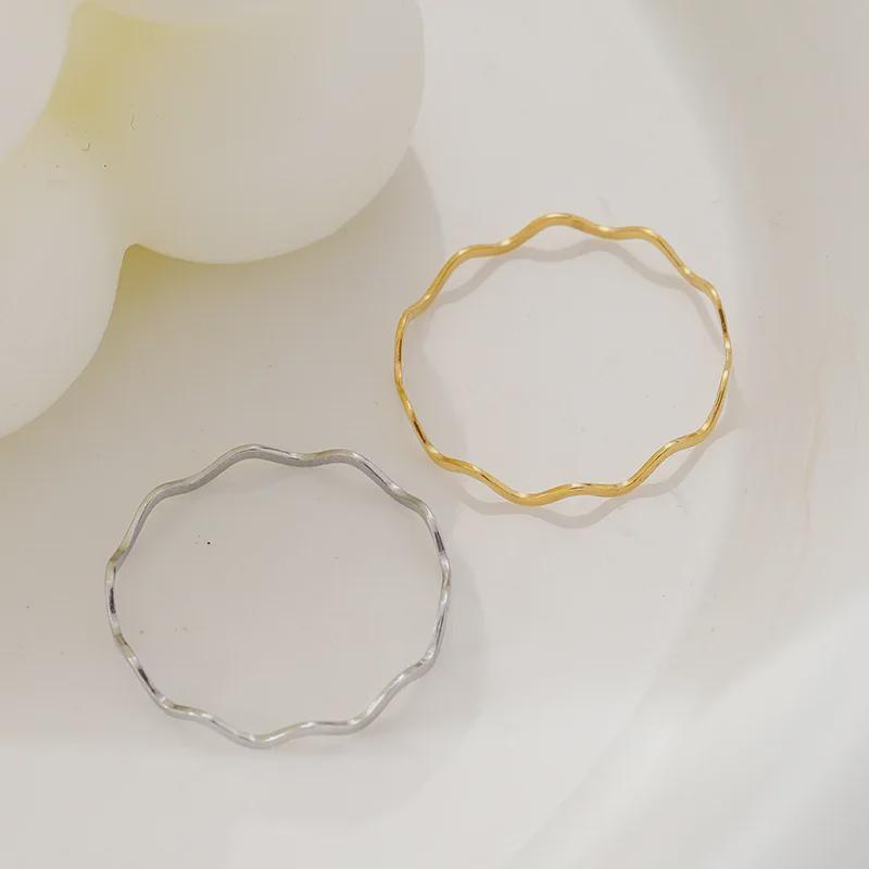 2023 Ultra-Thin Wave Titanium Ring with 18K Gold Plating - Trendy & Minimalistic Design