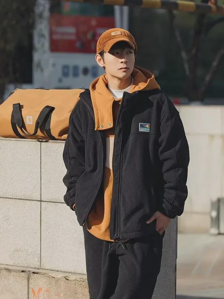 Men's Japanese Retro Stand Collar Warm Fleece Jacket - Non-Pilling, Zippered, Lamb Fleece Lining for Autumn/Winter.