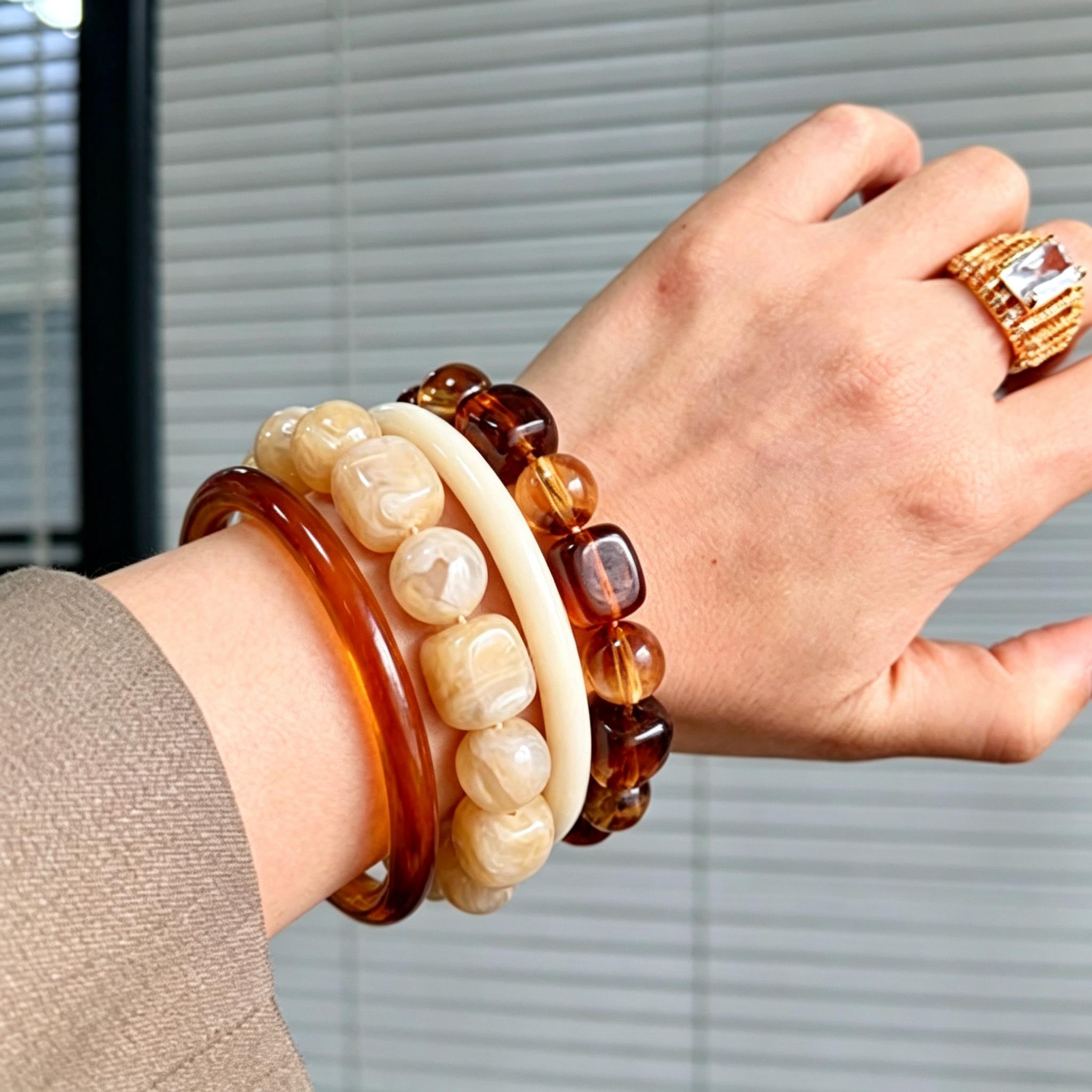 4 Pcs Acrylic Irregular Square Round Beaded Bracelet Set for Women European and American Simple Bracelet Fashion Hand Accessory