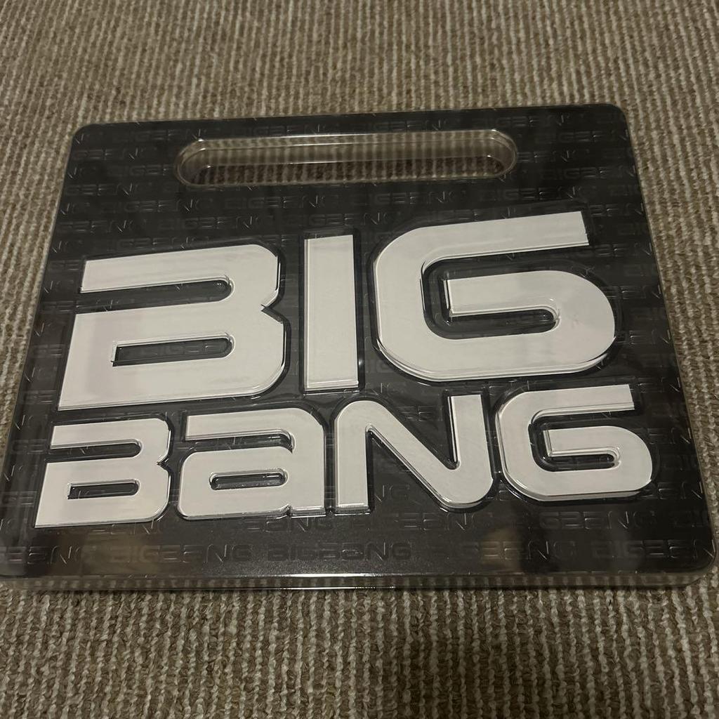 [USED] THE BEST OF BIGBANG Special Edition CD with T-shirt, Rare