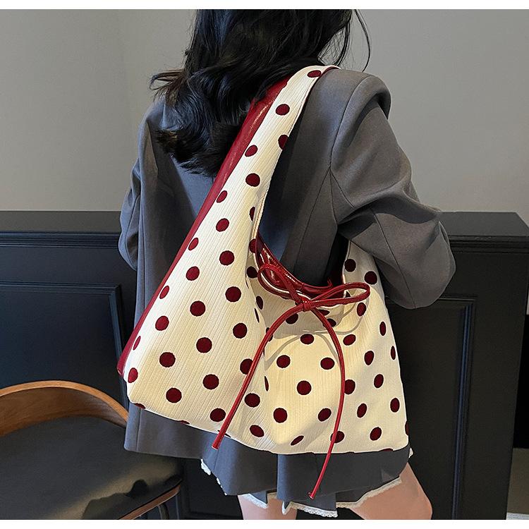 Polka Dot Canvas Bag Women's New Tote Bag Large Capacity Portable Vegetable Basket Bag Commuter Armpit Bag