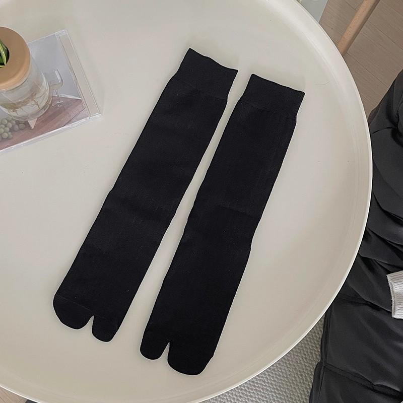 

High Quality Lolita Ballet Split Toe Sockings Woman Cotton Socking Silk Stripe Two-Toed Japanese Harajuku Tabi Comfortable Socks One Size чёрный