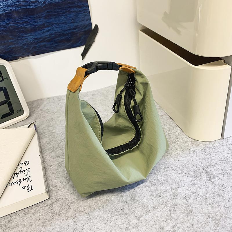 

Crossbody bag female function lightweight simple underarm bag solid color shoulder bag casual personality mobile phone bag bucket bag male зелений