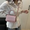 Premium Temperament Handbag Spring and Summer New Versatile Commuter Small Square Bag Casual Shoulder Messenger Bag