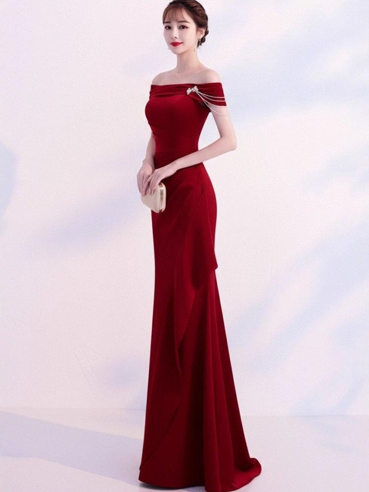Elegant Mermaid One-Shoulder Dress for Wedding or Engagement Banquet