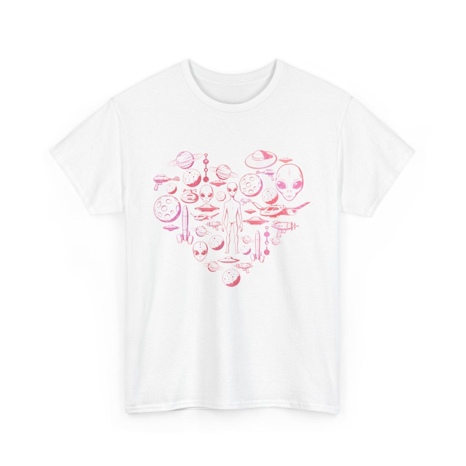 Футболка «Любитель НЛО» | Футболка с графикой пришельца | Крутая футболка в стиле научной фантастики в подарок | Футболка «Сердце пришельца» S