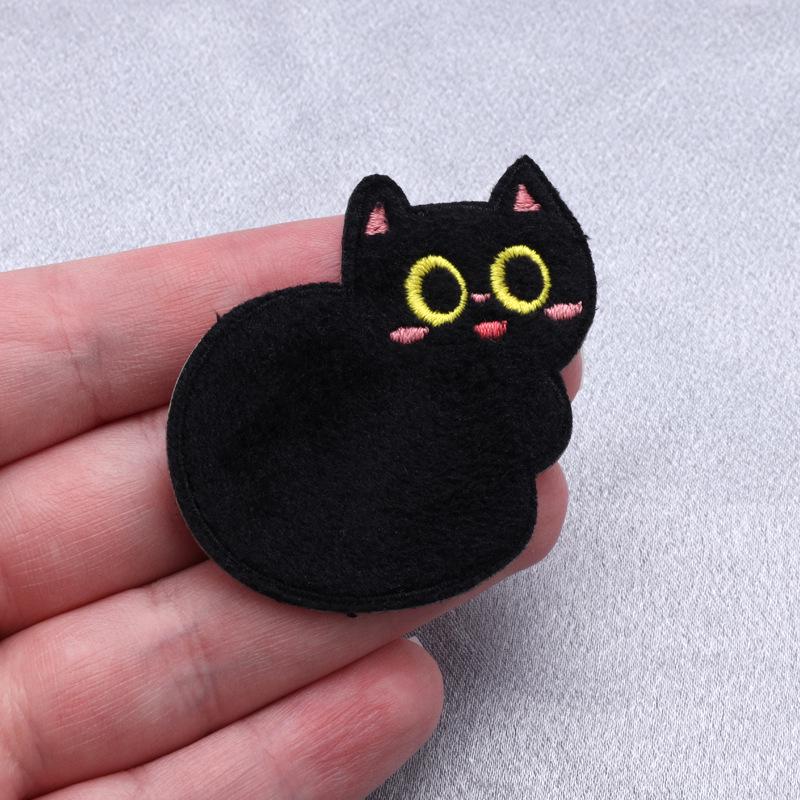 Black Cat Self-Adhesive Patch: No-Sew, No-Iron Seamless Plush Embroidery for Jacket Repair