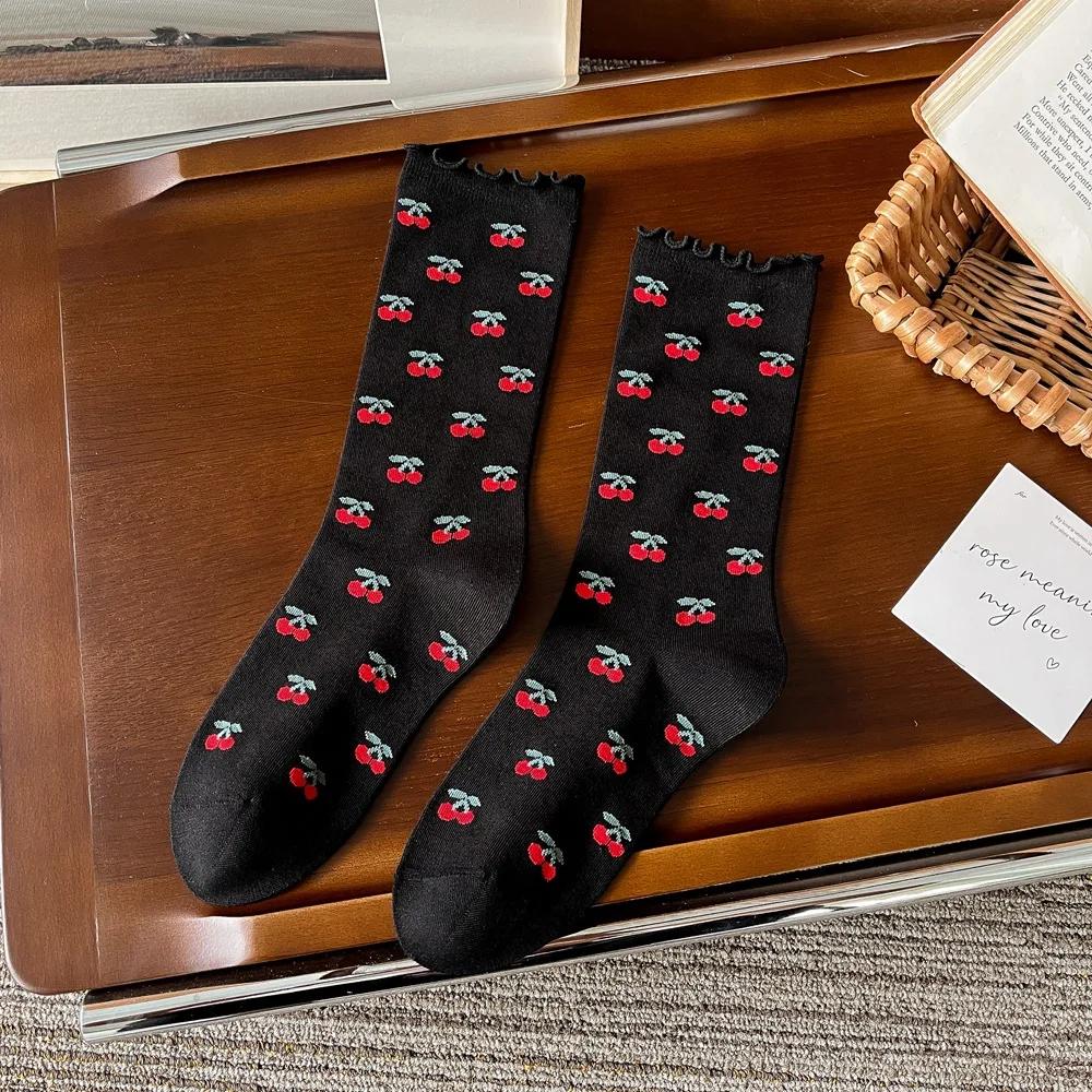 

Вышитые вишневые женские носки японская мода вязаные хлопковые черные белые длинные носки женские милые женские носки Лолита кавайные оборки