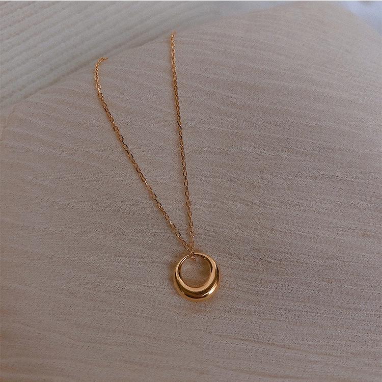 Gold-Plated S925 Sterling Silver Circle Pendant Necklace - Minimalist, Glossy, Clavicle Chain